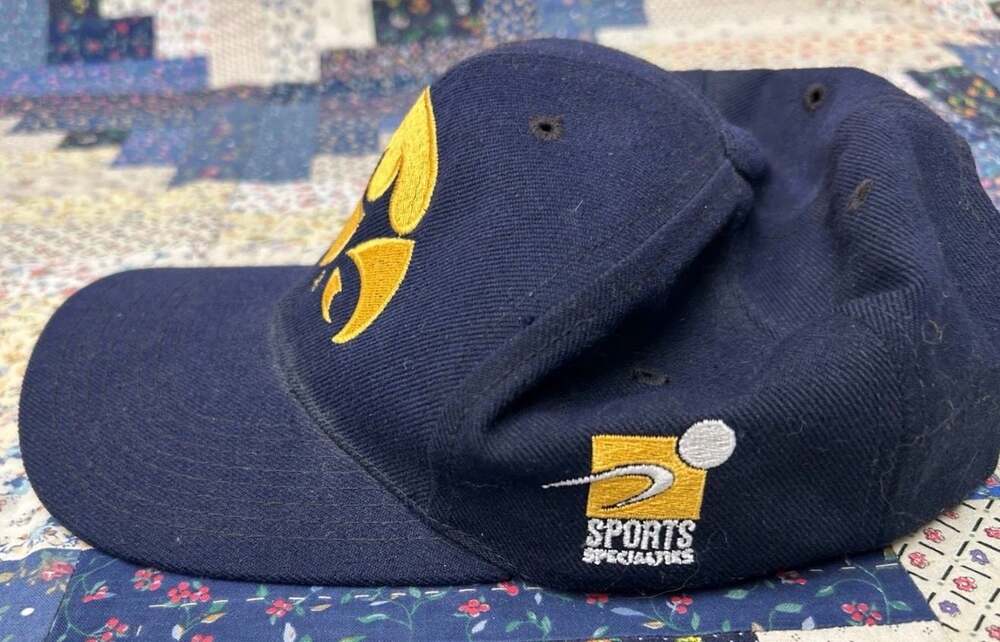 Vintage Iowa Hawkeyes Sports Specialties Embroidered Logo Baseball Hat Cap